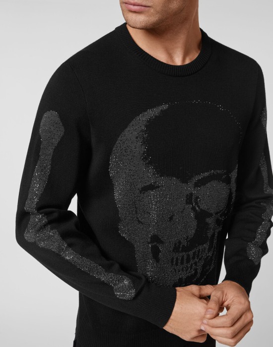 свитер  из проверенных материалов спереди