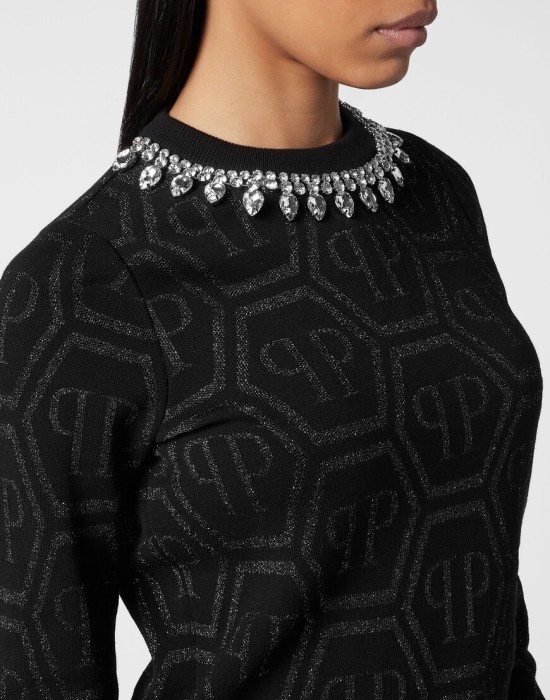 свитер  из проверенных материалов спереди