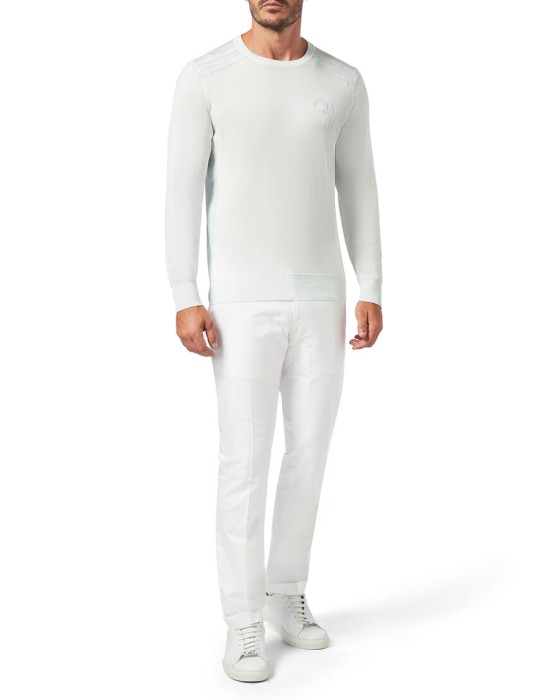 свитер  из италии вид сбоку