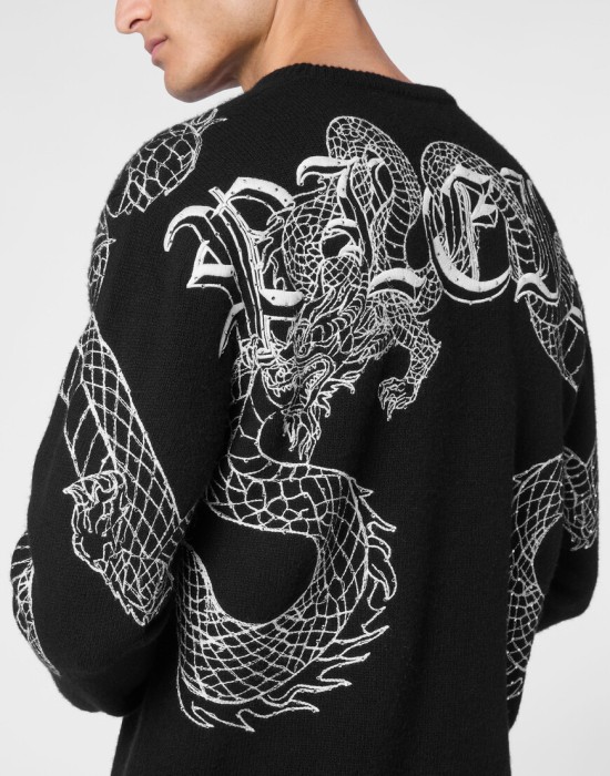 свитер  из проверенных материалов спереди