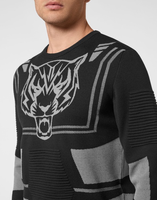 свитер  из италии вид сбоку