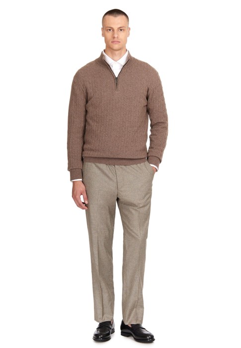 свитер  из дании вид сбоку