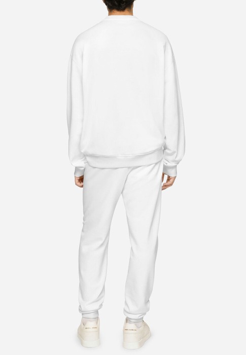 Товар белого цвета с внутренней стороны