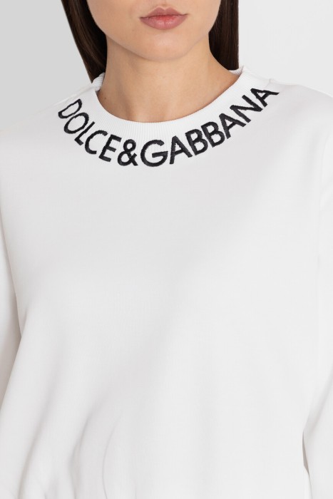 свитшот  модель из коллекции black sicily из италии вид сбоку