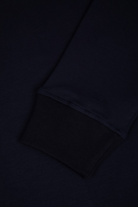 свитшот  модель из коллекции riviera классического стиля с лицевой стороны