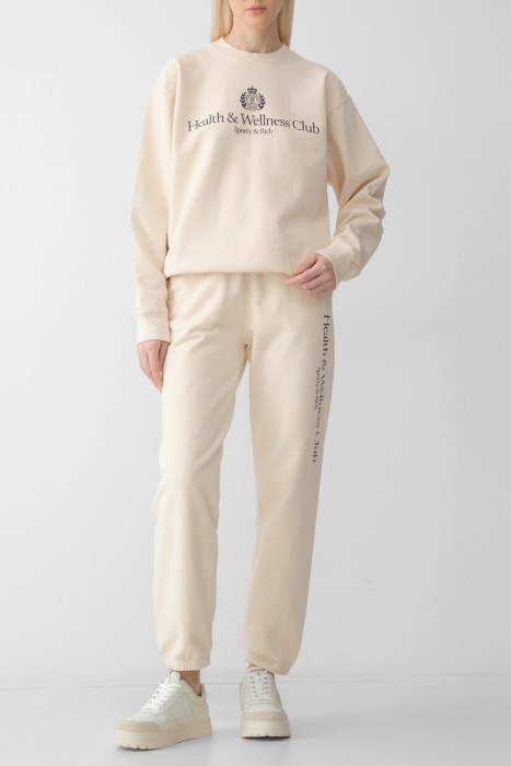 Товар бежевого цвета с внутренней стороны