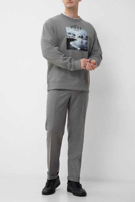 Товар серого цвета с внутренней стороны