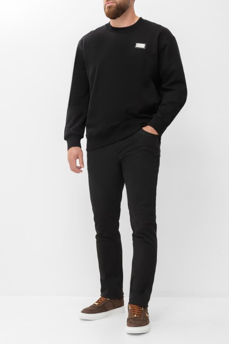 Товар черного цвета с внутренней стороны