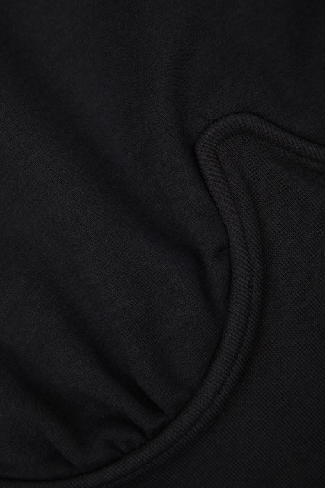 свитшот  спортивного стиля с лицевой стороны