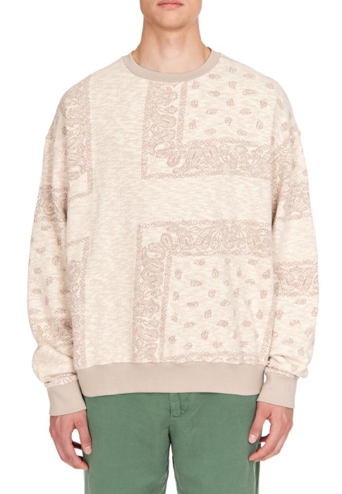 Товар бежевого цвета с внутренней стороны