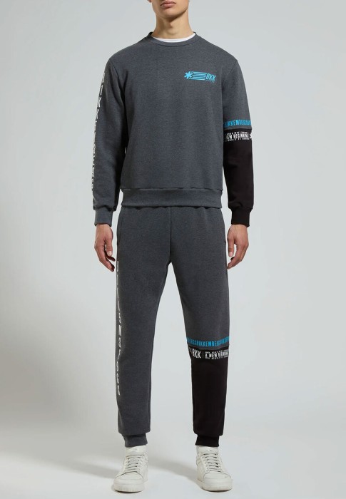 свитшот  от бренда bikkembergs вид слева