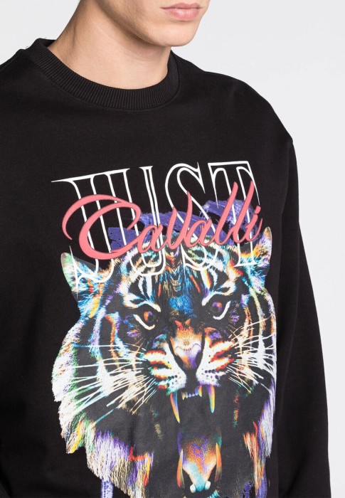 Товар черного цвета с внутренней стороны