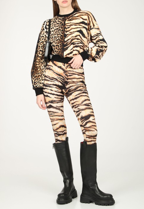 свитшот  от бренда roberto cavalli вид слева