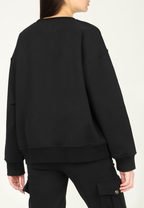 Товар черного цвета с внутренней стороны