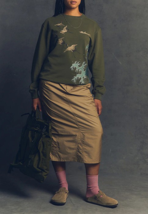 свитшот  универсального стиля с лицевой стороны