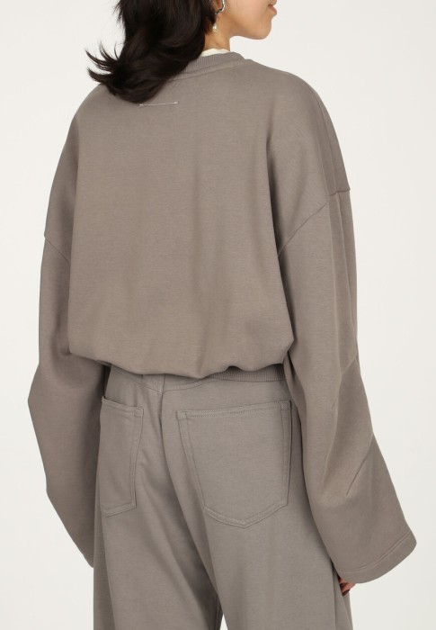 Товар серого цвета с внутренней стороны