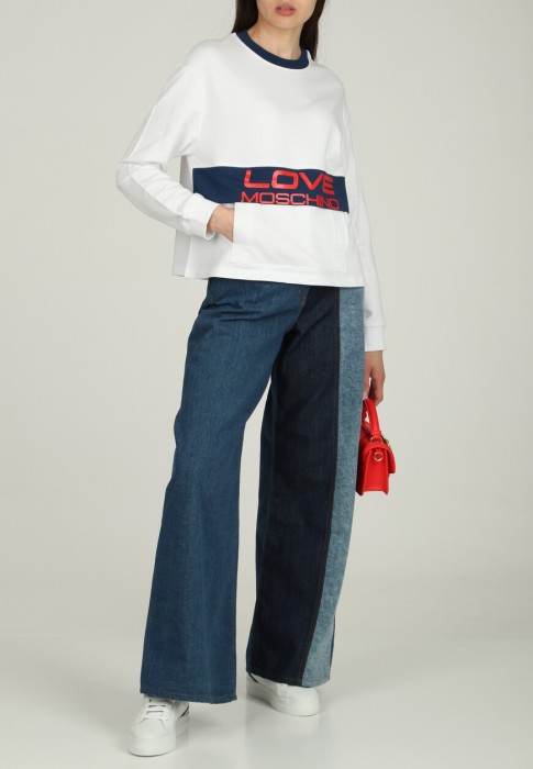 свитшот  от бренда moschino love вид слева