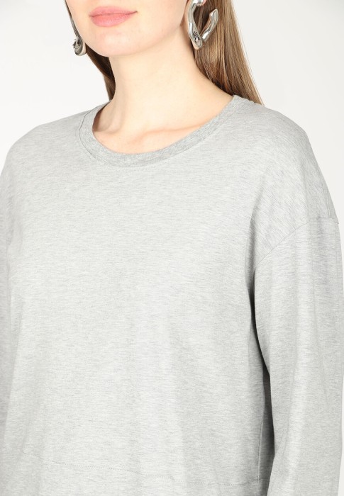 Товар серого цвета с внутренней стороны