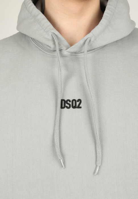 Товар бежевого цвета с внутренней стороны