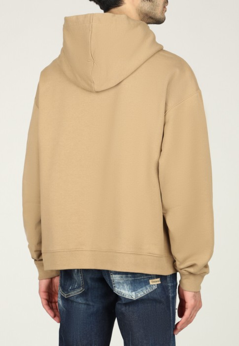 Товар бежевого цвета с внутренней стороны