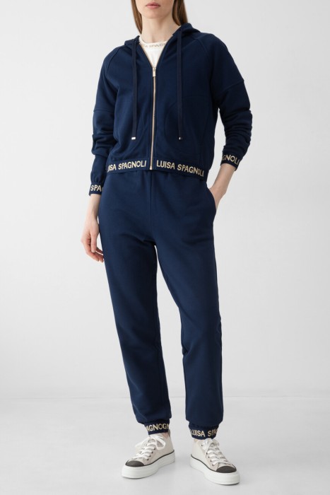 Товар синего цвета с внутренней стороны