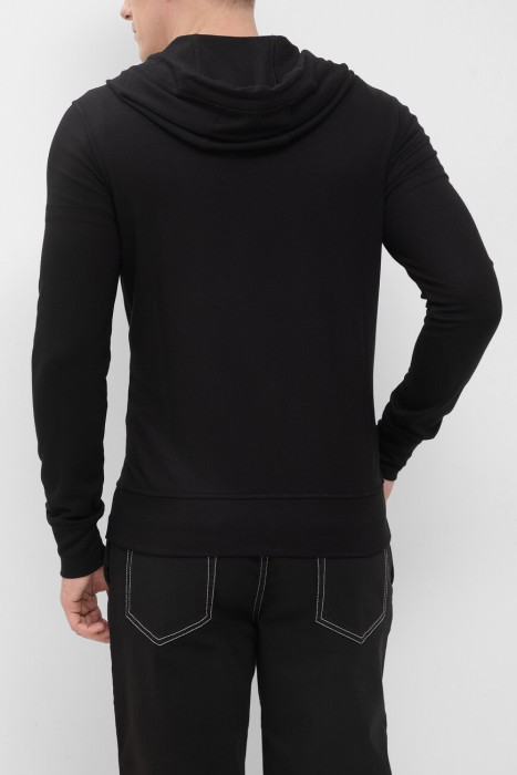 толстовка  модель из коллекции городской одежды knt по цене 62700 руб вид справа