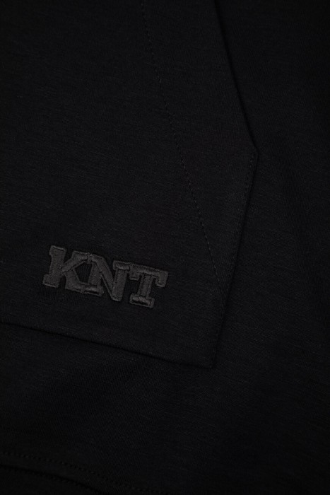 толстовка  модель из коллекции городской одежды knt спортивного стиля с лицевой стороны