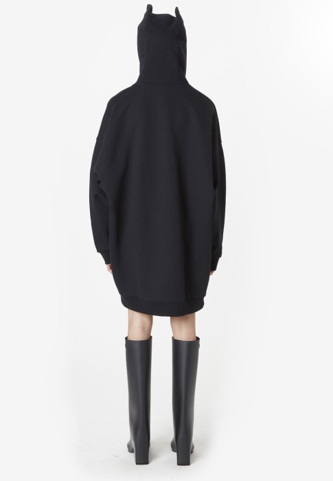 толстовка  из франции вид сбоку