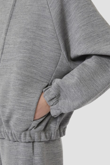 толстовка  из италии вид сбоку