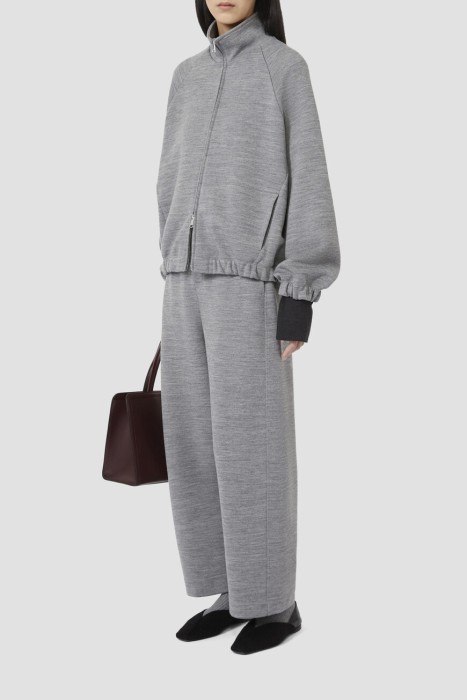 толстовка  из хлопка спереди