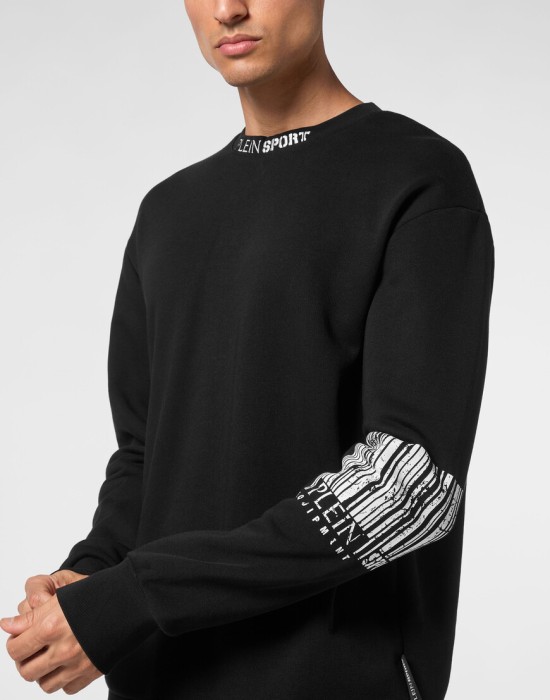 толстовка  из италии вид сбоку