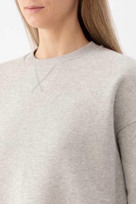 толстовка  из италии вид сбоку