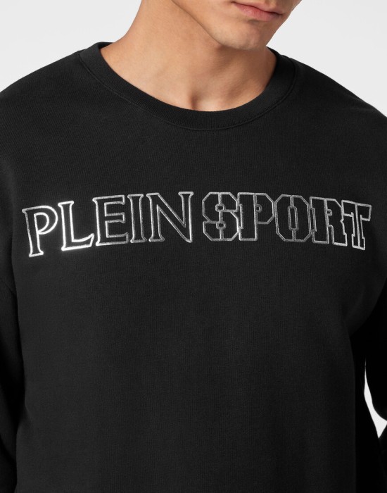 Товар черного цвета с внутренней стороны