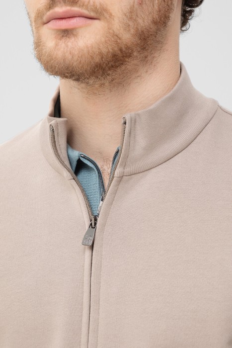 толстовка  из италии вид сбоку