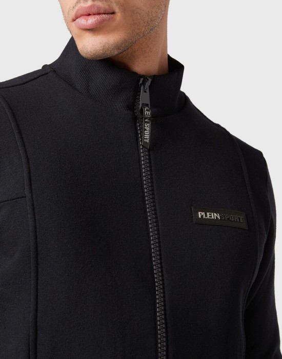 толстовка  из проверенных материалов спереди