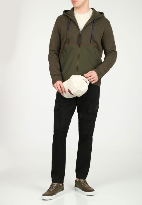 толстовка  от бренда aeronautica militare вид слева