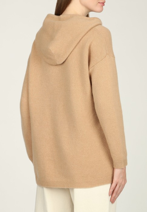 Товар коричневого цвета с внутренней стороны