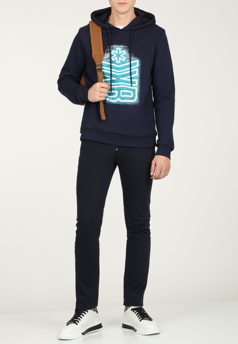 толстовка  от бренда bikkembergs вид слева