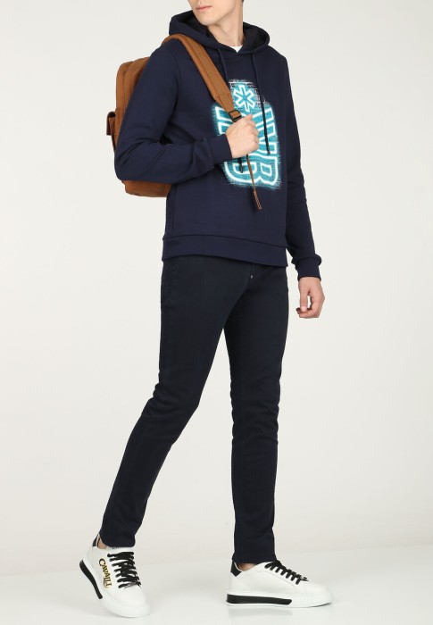 толстовка  из италии вид сбоку