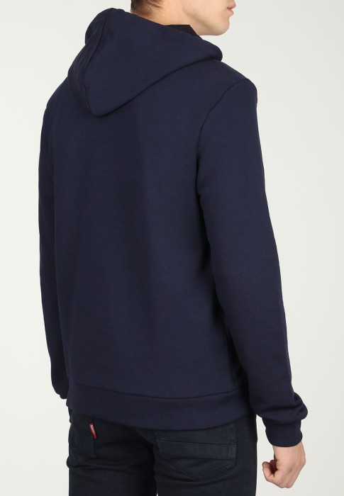 Товар синего цвета с внутренней стороны