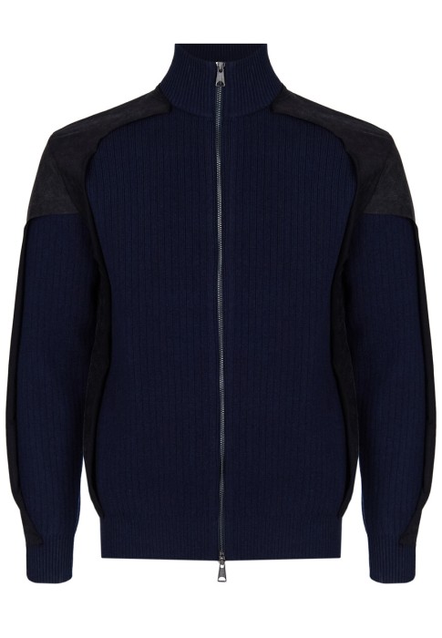 Товар с артикулом A112120BMAJ вид сзади