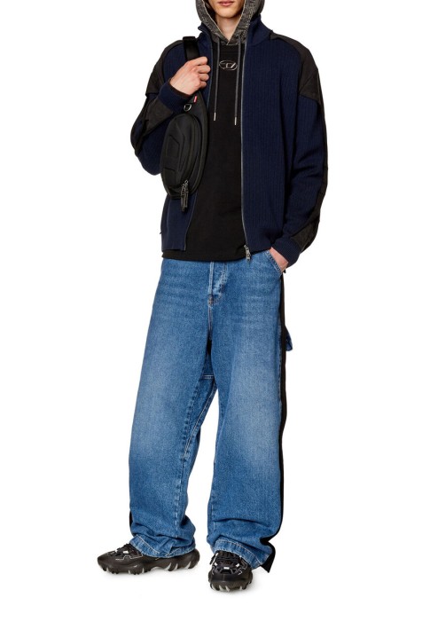 толстовка  по цене 43330 руб вид справа