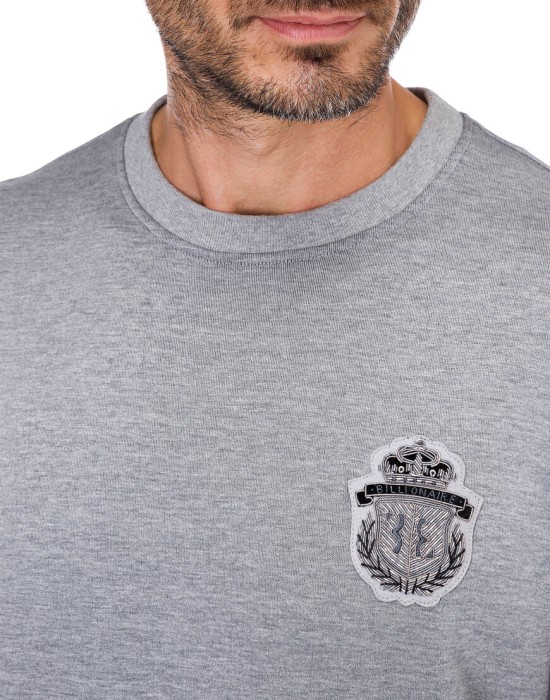 Товар серого цвета с внутренней стороны