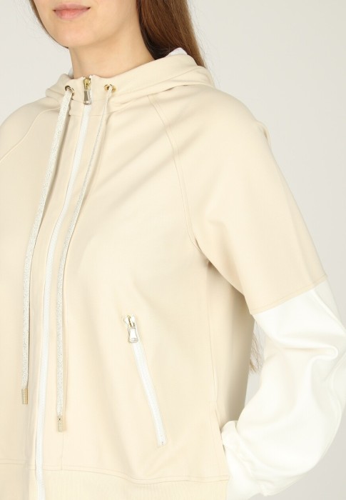 толстовка  из проверенных материалов спереди