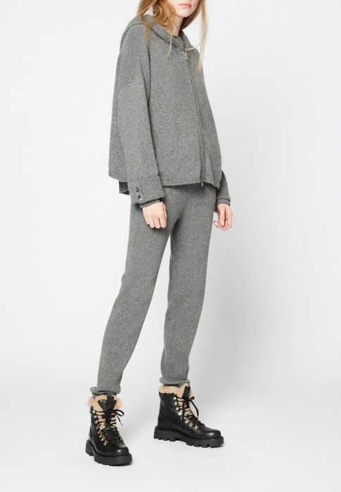 толстовка  по цене 72030 руб вид справа