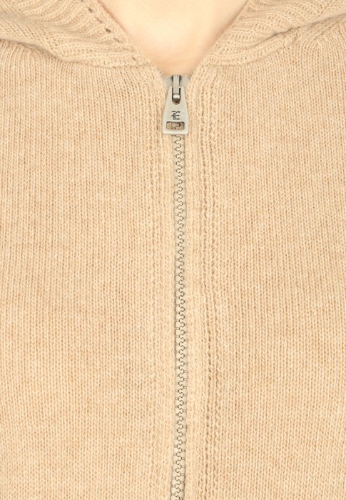 Продукция для женщин фото