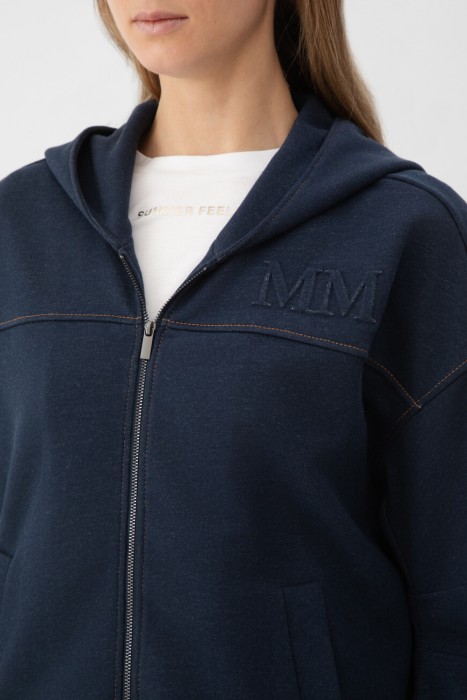 толстовка  из италии вид сбоку