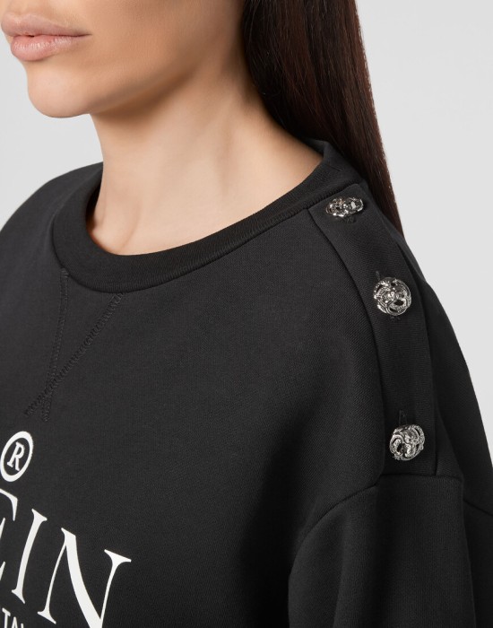 Товар черного цвета с внутренней стороны