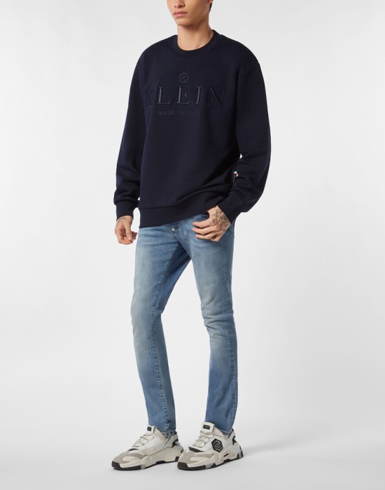 Товар синего цвета с внутренней стороны