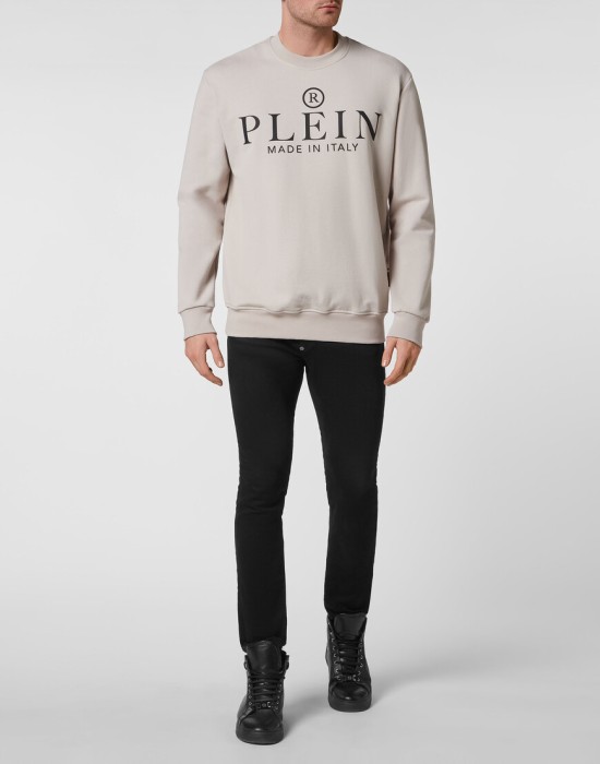 толстовка  по цене 38760 руб вид справа